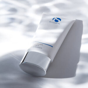 Warming honey cleanser